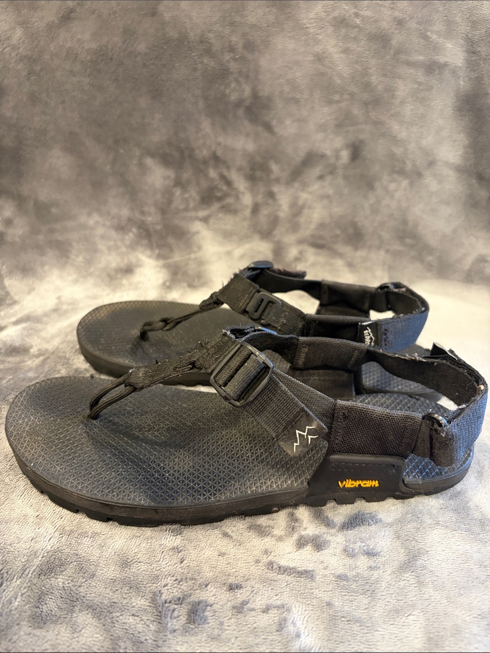 Vibram Bedrock Unisex Sandals - Well Loved